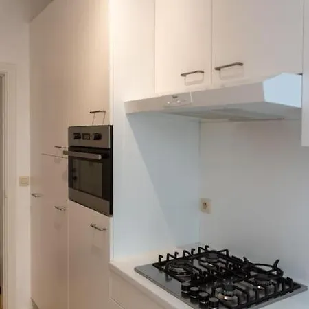 The View - Spacious 2 Bdr Appt In With View Appartement *